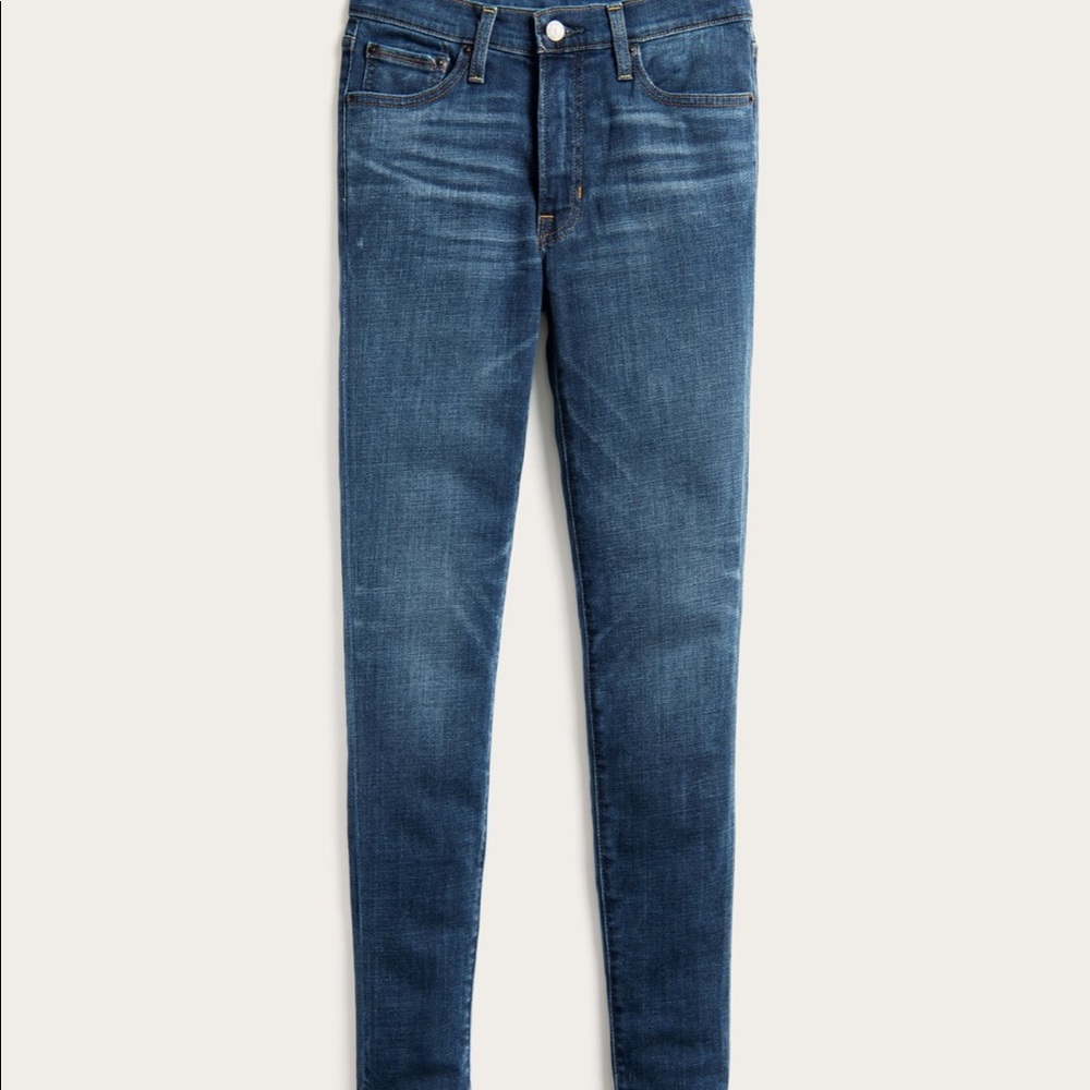 FRYE JEANS NWT • BRAND NEW FRYE Addie Skinny Jeans in Laney Size 26
